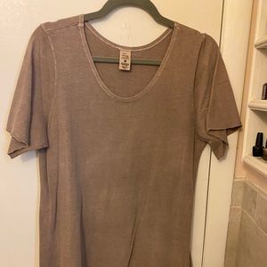 Earth Creations long organic T-shirt with pockets